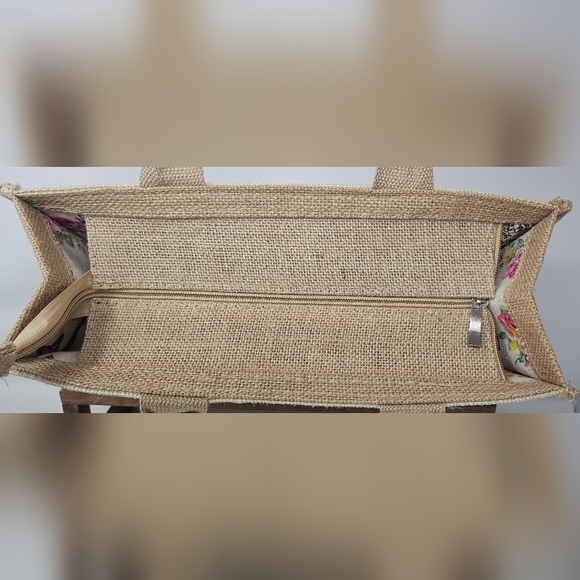 Parenting It Takes A Village And A Vineyard Jute Burlap Tote Bag Wine Holder - Picture 6 of 12